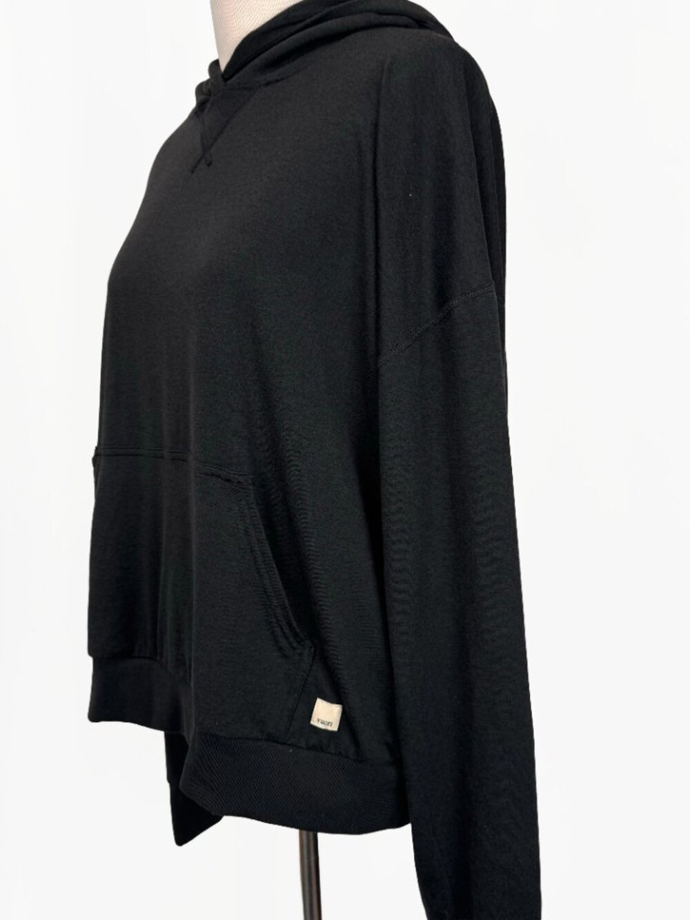 Vuori Women's Size L Halo Modern Pullover Hoodie Black Heather - Picture 4 of 7